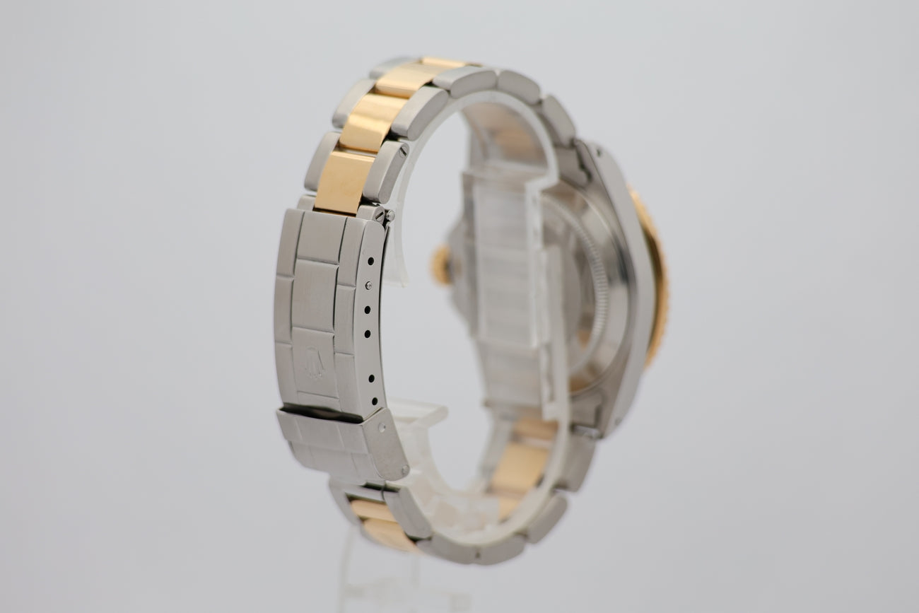 Rolex Submariner Date Automatik Stahl/Gold  16613 - Detailansicht 2