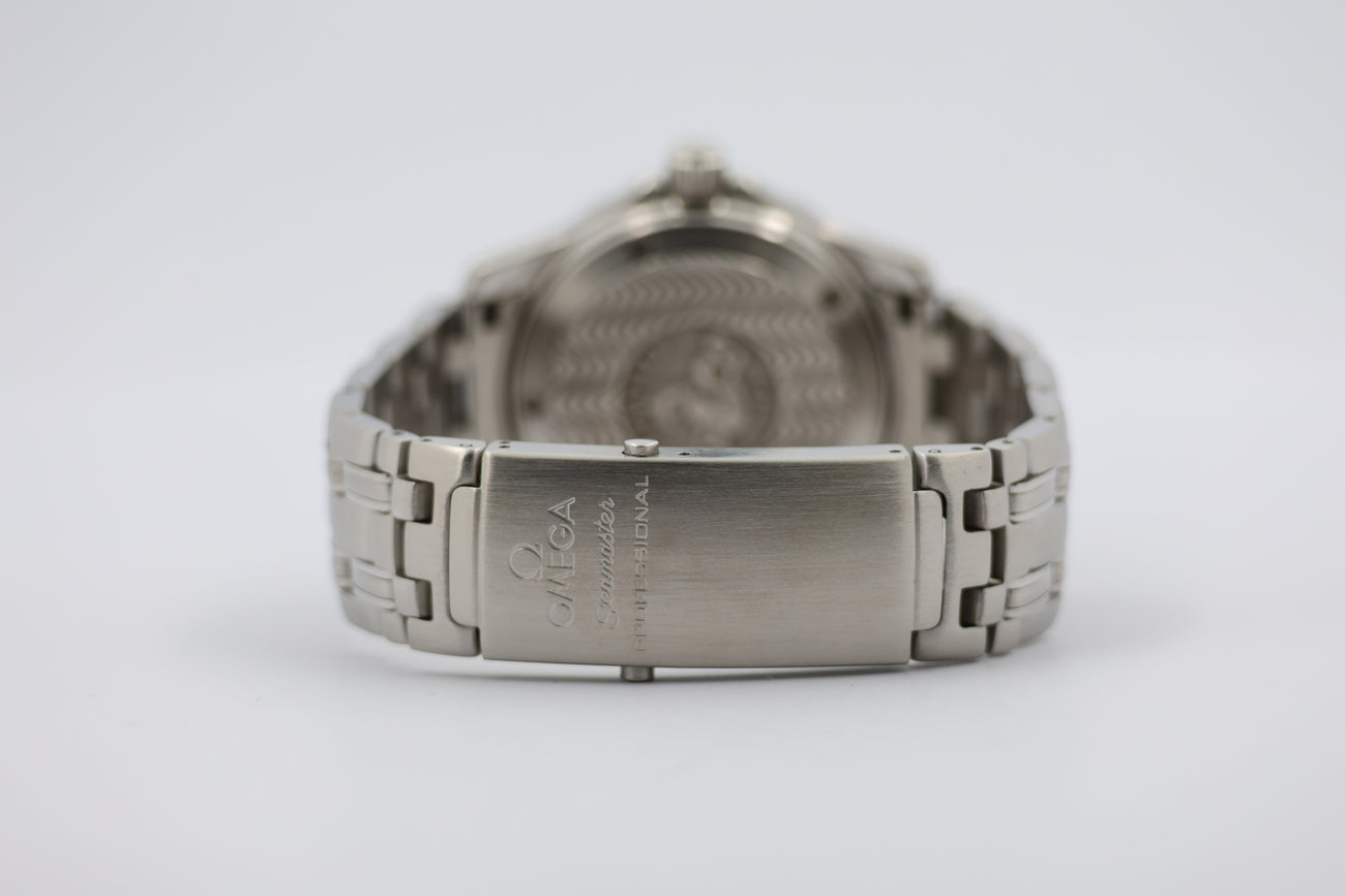 Omega Seamaster 36mm Automatik  25518000 - Detailansicht 5