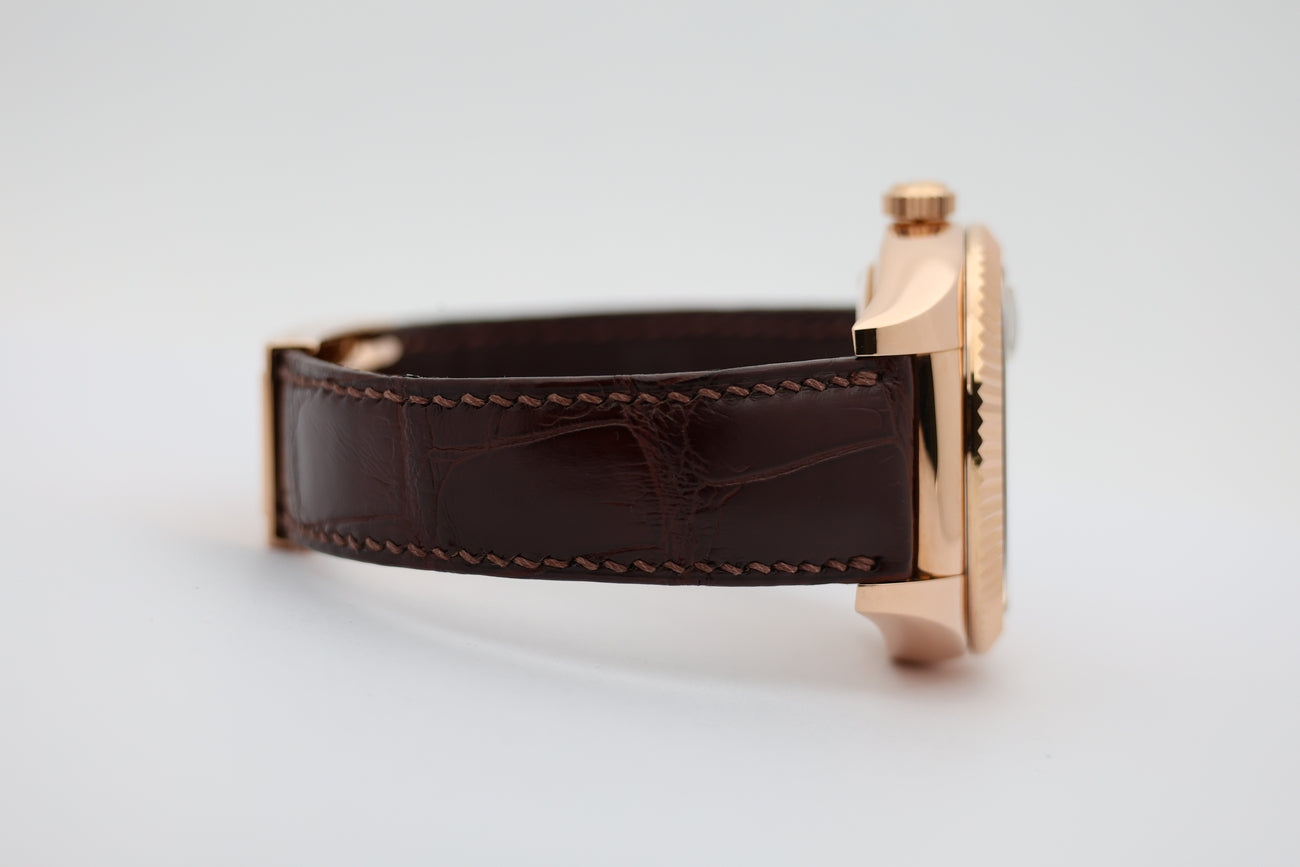 Rolex Sky-Dweller Rose Gold Chocolate Dial 42mm 326135 - Detailansicht 4