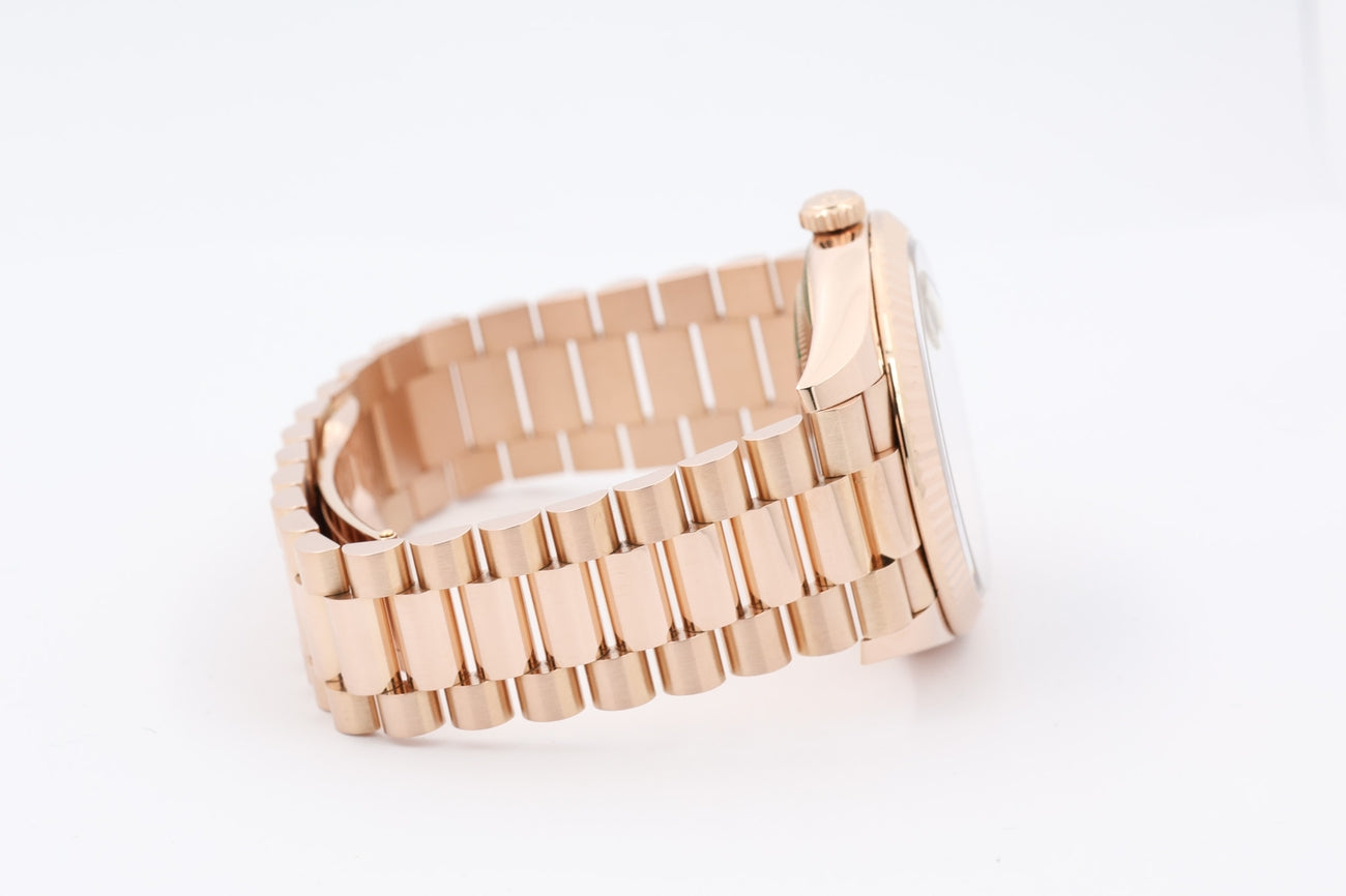 Rolex Day-Date 40 Roségold Baguette Chocolate Dial 228235 - Detailansicht 6
