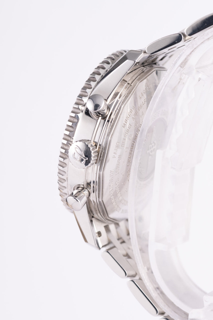 Breitling Navitimer World GMT 46mm Automatik Herrenuhr A24322 - Detailansicht 3
