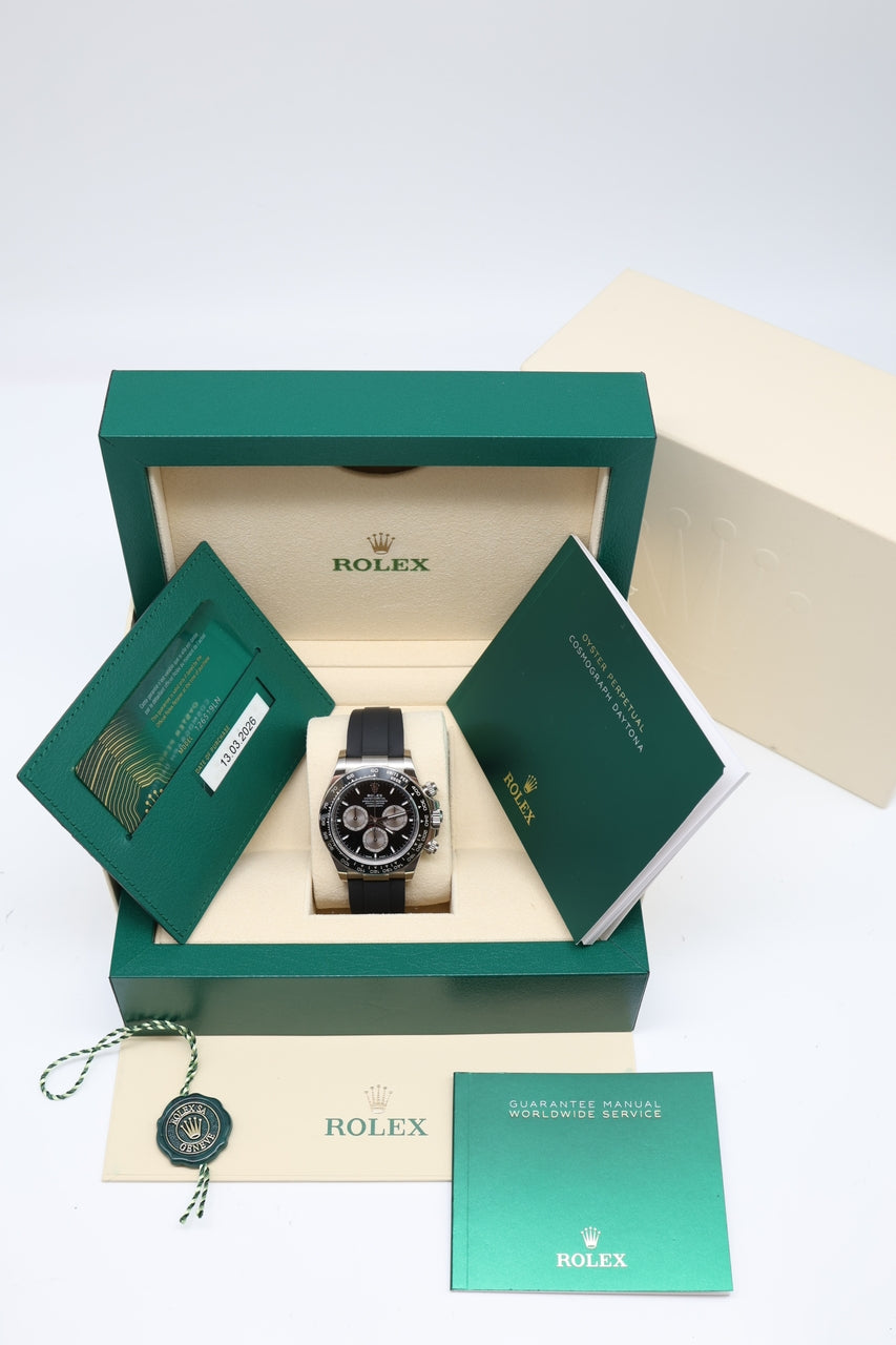 Rolex Cosmograph Daytona Oysterflex Weißgold 2026 126519 - Papiere und oder Lieferumfang