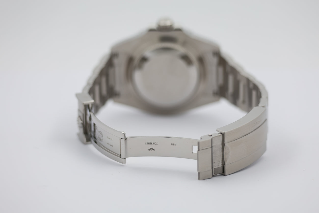 Rolex Submariner Date "Starbucks" Automatik Herrenuhr Stahl 41mm 126610LN - Detailansicht 6