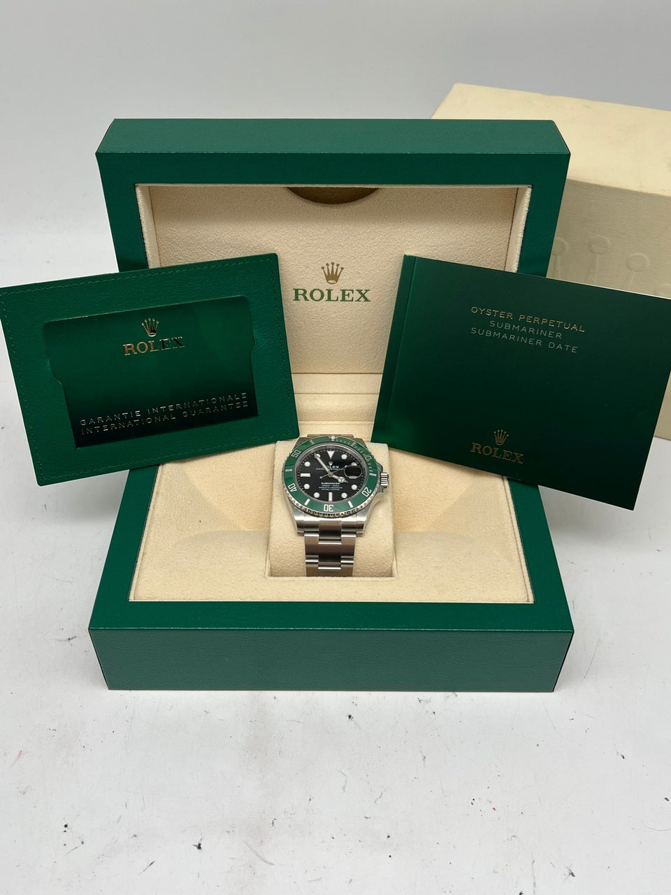 Rolex Submariner Date "Starbucks" Automatik Herrenuhr Stahl 41mm 126610LN - Papiere und oder Lieferumfang