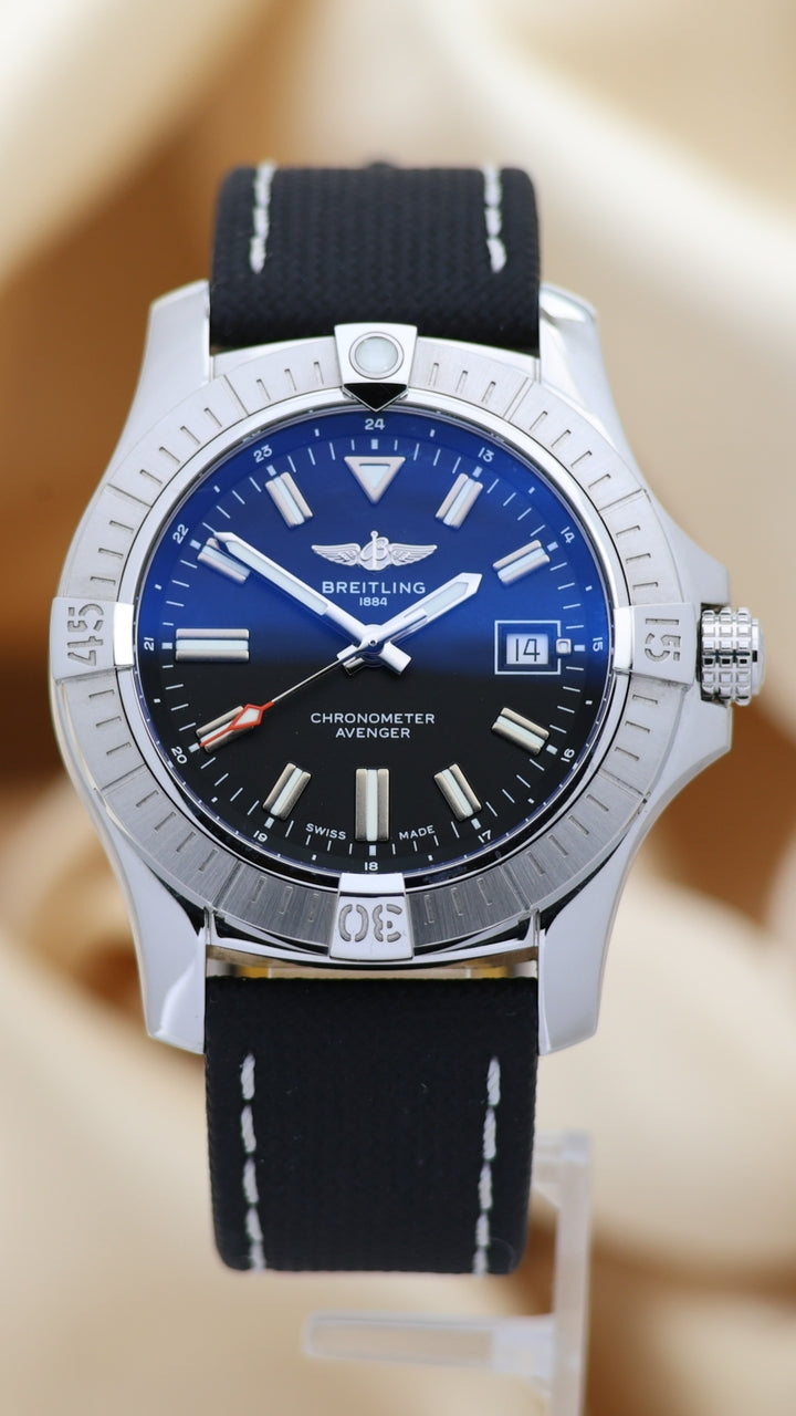 Breitling Avenger Automatik 43mm A17318 - Thumbnail