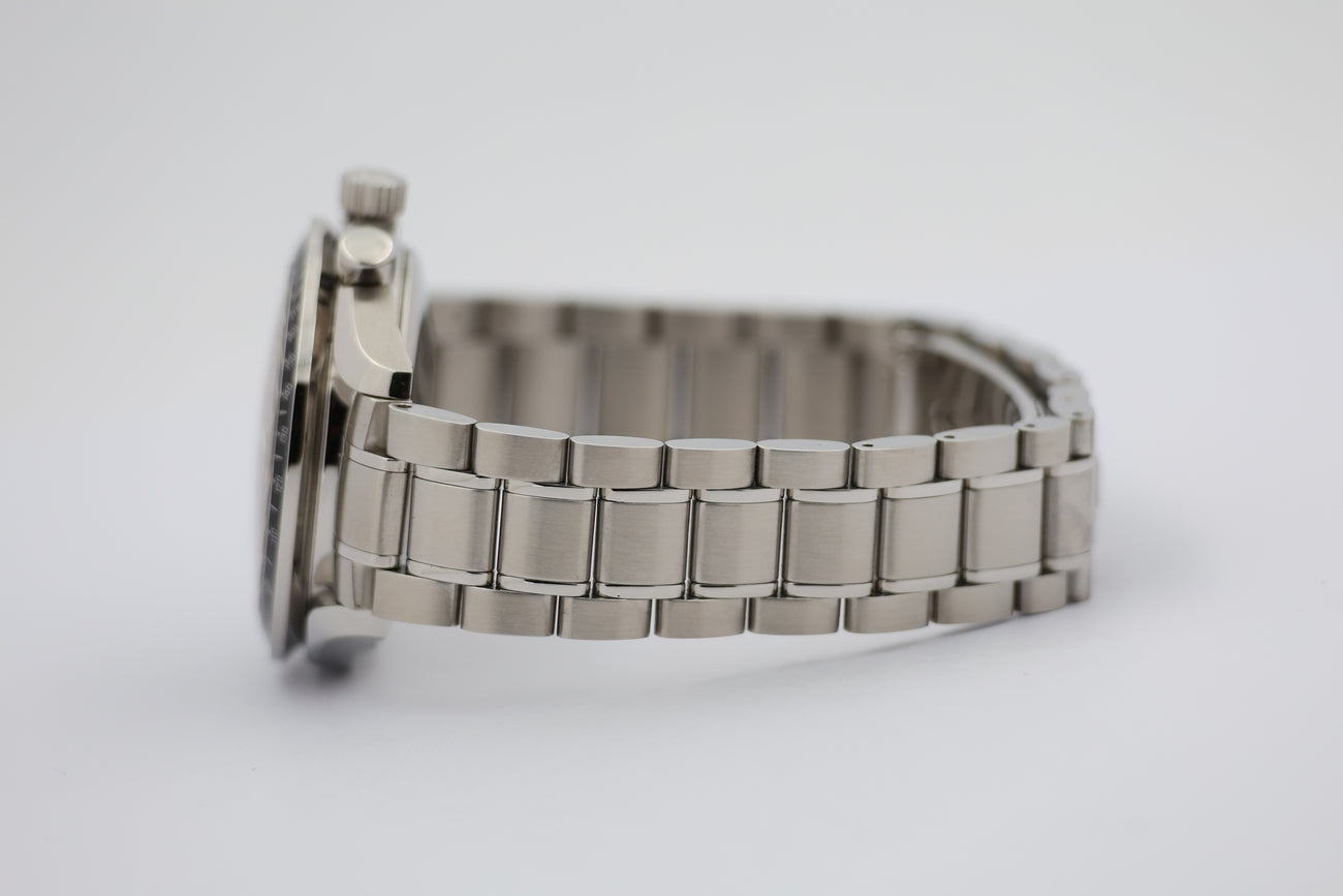 Omega Speedmaster Day Date Automatik 39mm 35205000 - Detailansicht 3