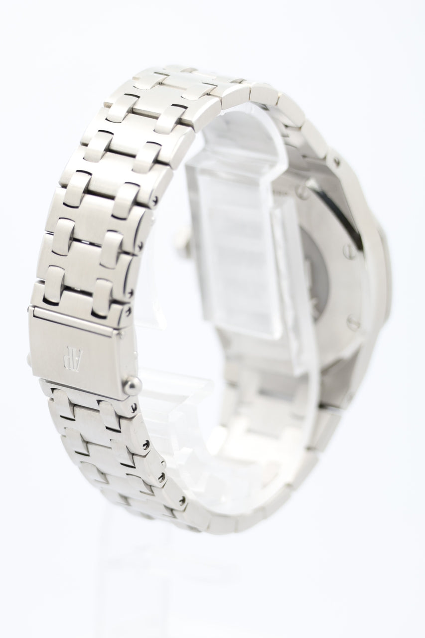Audemars Piguet Royal Oak Lady 33mm Quarz 67600ST - Detailansicht 4
