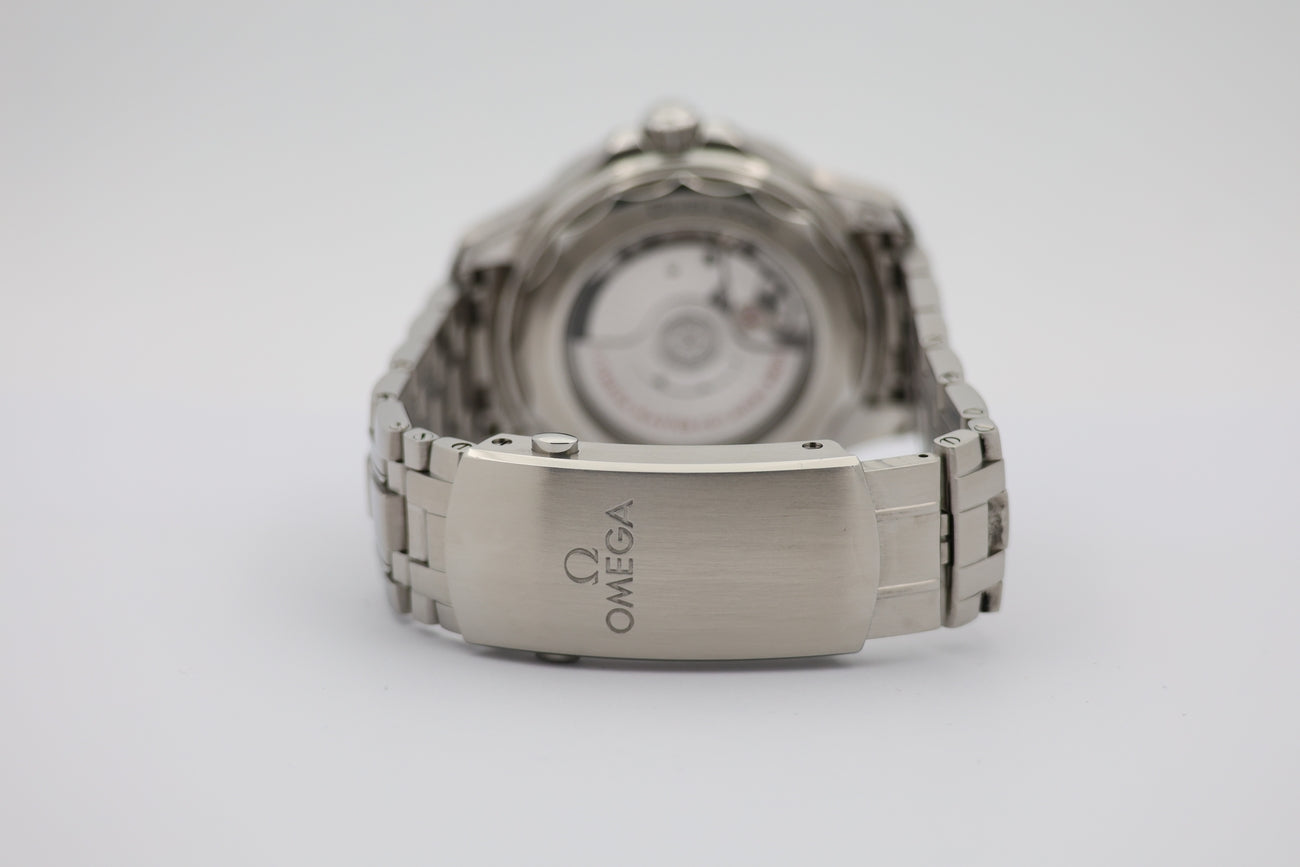 Omega Seamaster Diver 300M Automatik 42mm 21030422003001 - Detailansicht 5
