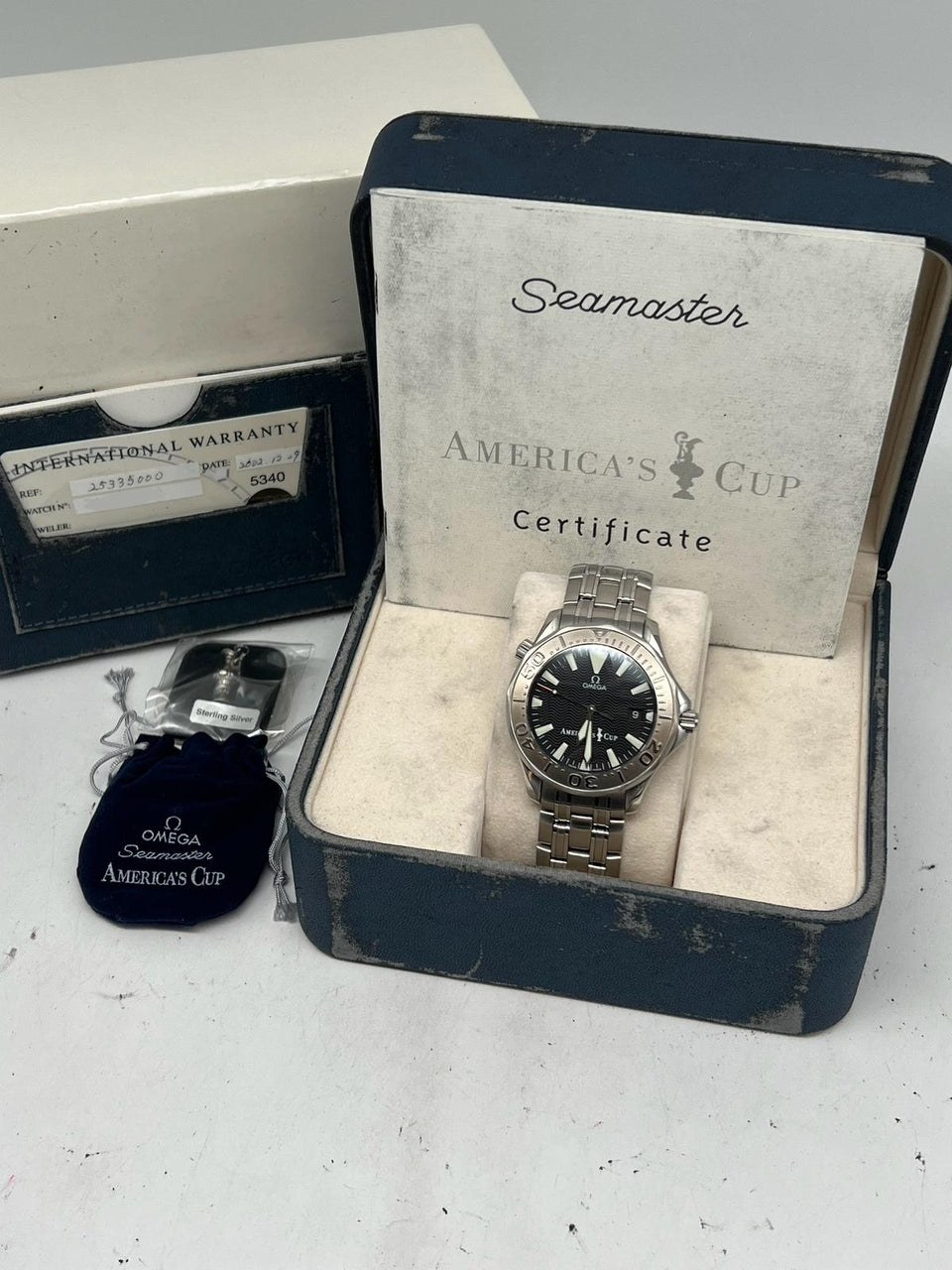Omega Seamaster Diver 300M “America’s Cup” 41mm Automatik 25335000 - Papiere und oder Lieferumfang