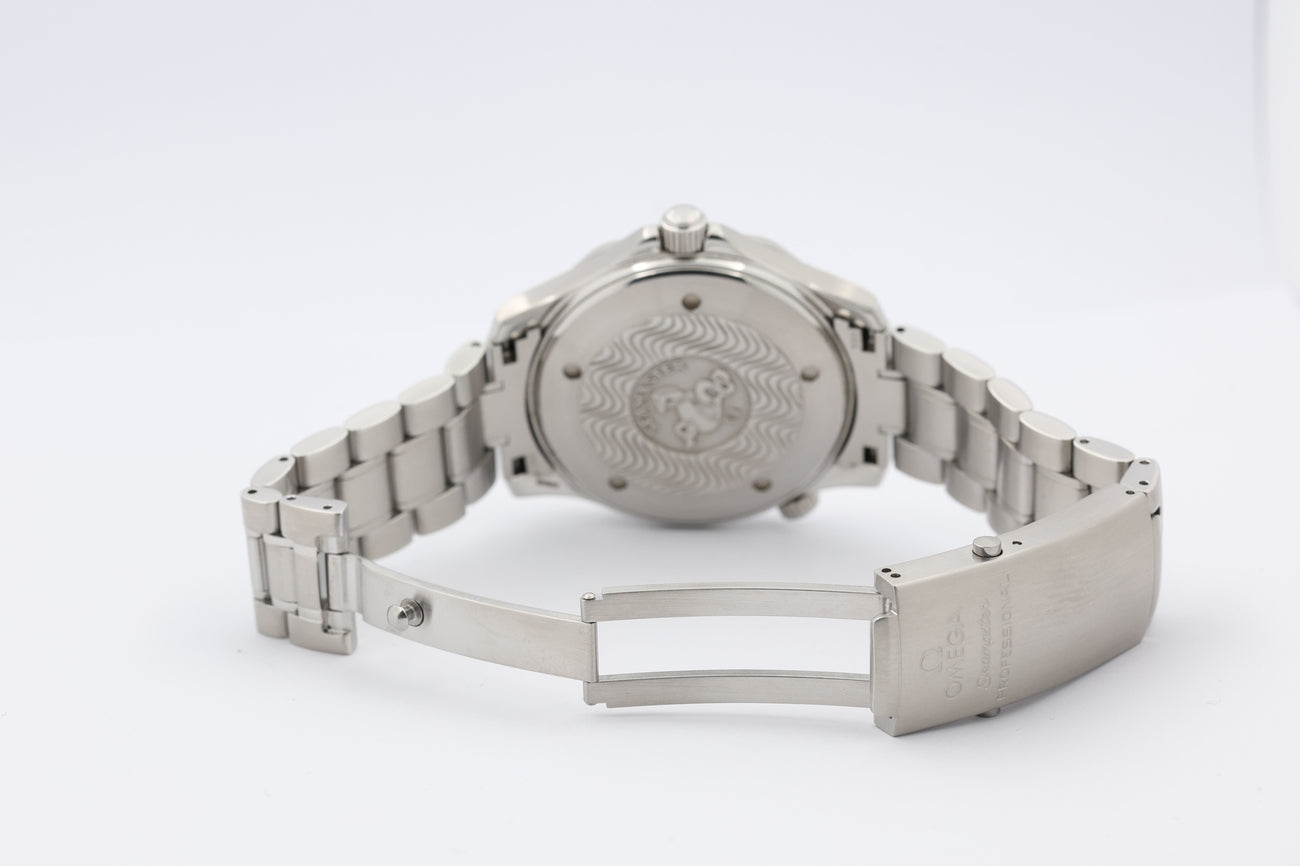 Omega Seamaster Professional 300m 41mm Quarz  22658000 - Detailansicht 8