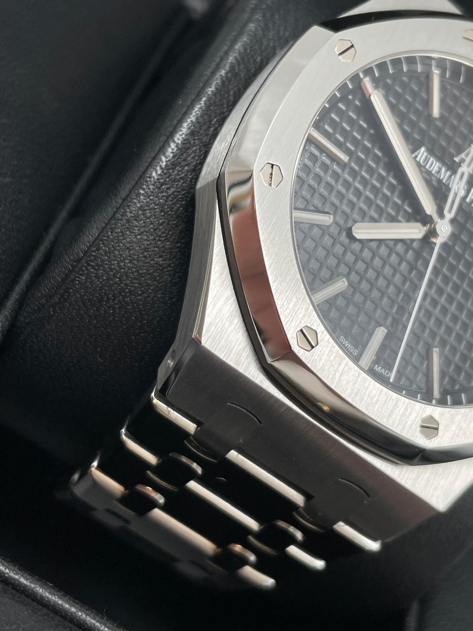 Audemars Piguet  Royal Oak 41mm Automatik  15500ST Box + og. Papiere