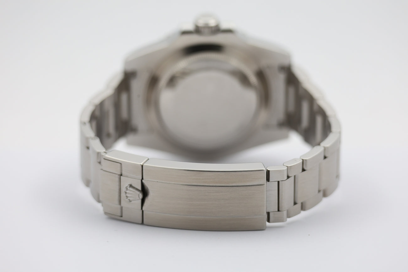 Rolex Submariner Date "Hulk" Automatik Herrenuhr Stahl 40mm 116610LV - Detailansicht 5