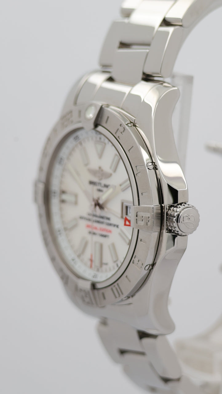 Breitling Avenger II GMT Perlmutt-Blatt 43mm Automatik A32390 - Detailansicht 7