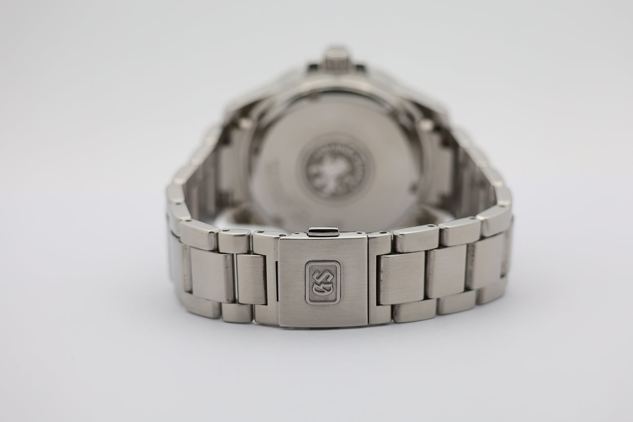 Grand Seiko Spring Drive 40mm Herrenuhr SBGE209 - Detail view 5