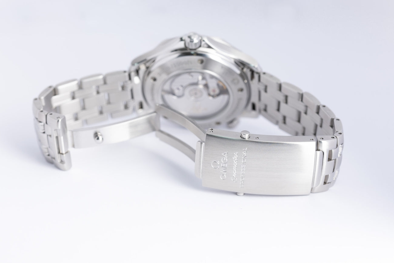 Omega Seamaster Diver 300M GMT Automatik 25358000 - Detailansicht 8