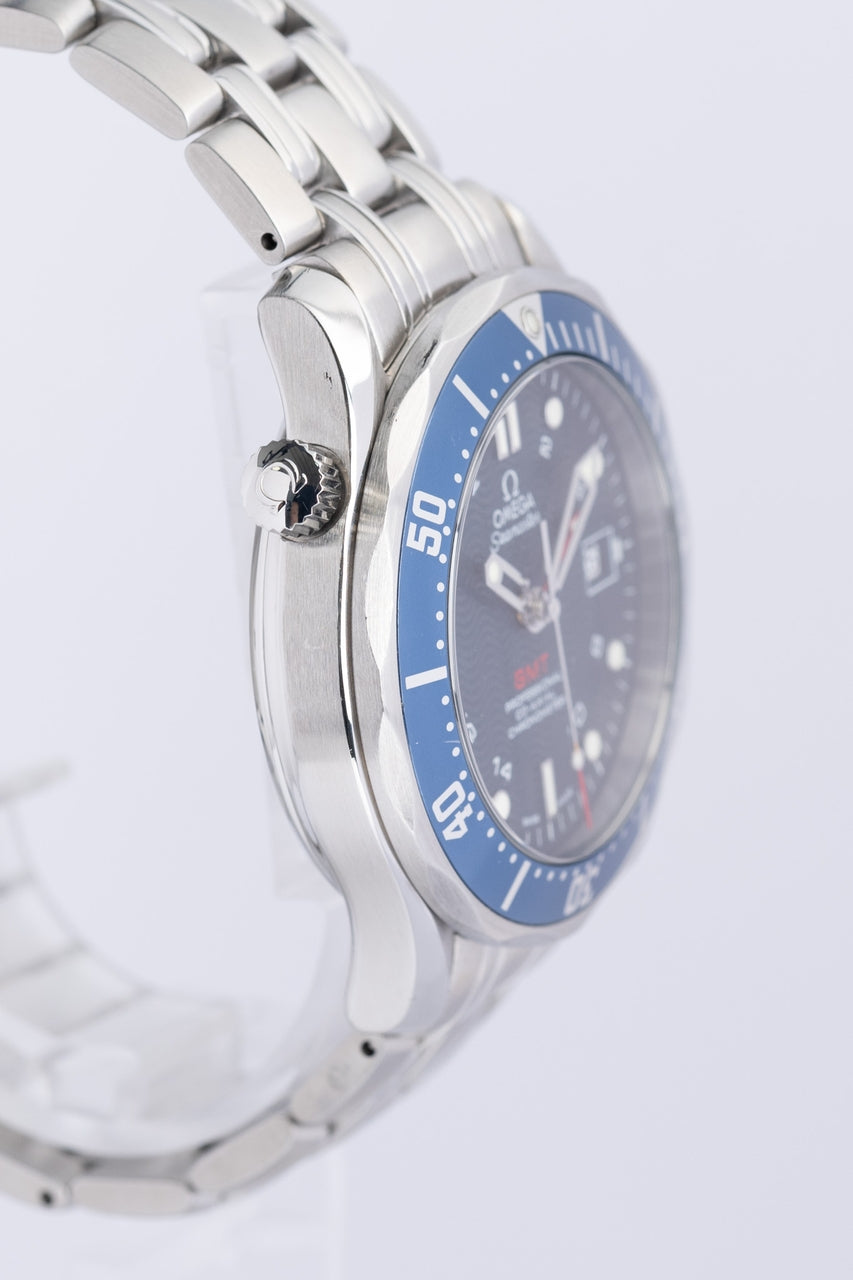 Omega Seamaster Diver 300M GMT Automatik 25358000 - Detailansicht 2