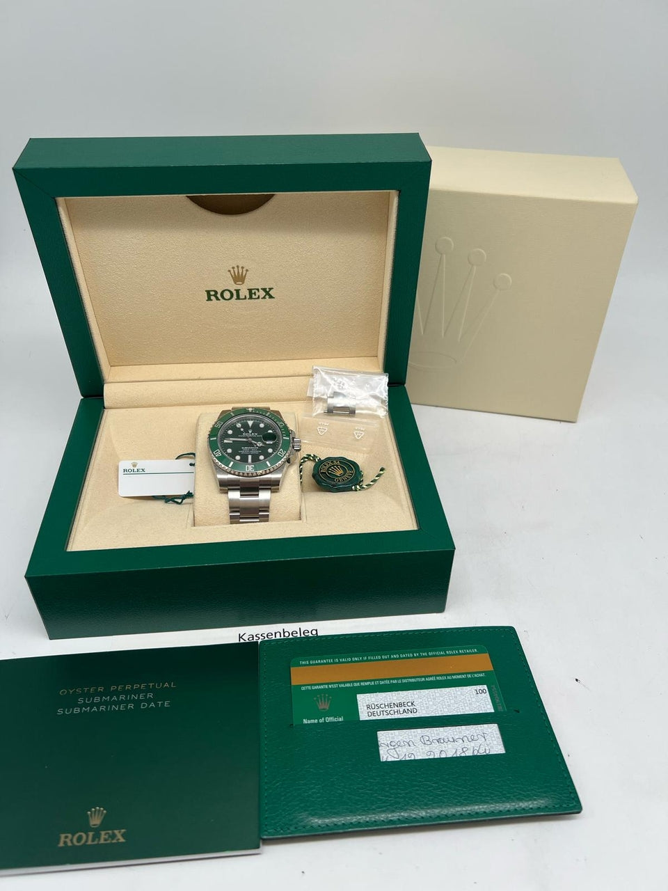 Rolex Submariner Date "Hulk" 40mm Automatik Ungetragen 116610LV Box + og. Papiere