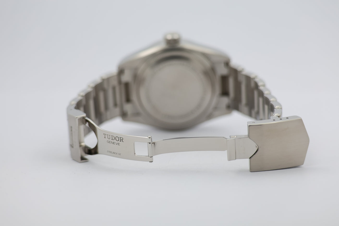Tudor Black Bay GMT 'Pepsi' 41mm Automatik 79830RB - Detail view 6