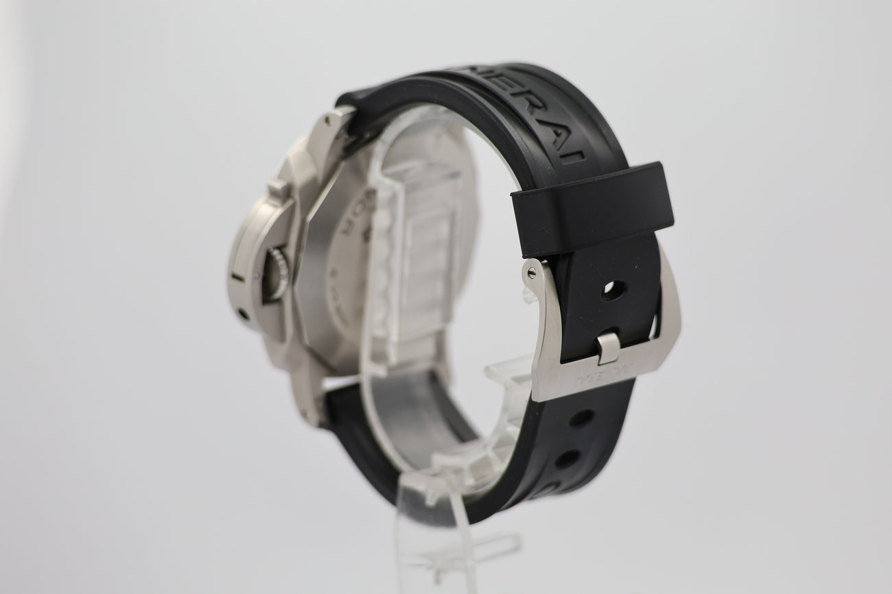 Panerai Luminor Marina 1950 3 Days Automatic 44mm PAM01312 - Detail view 2