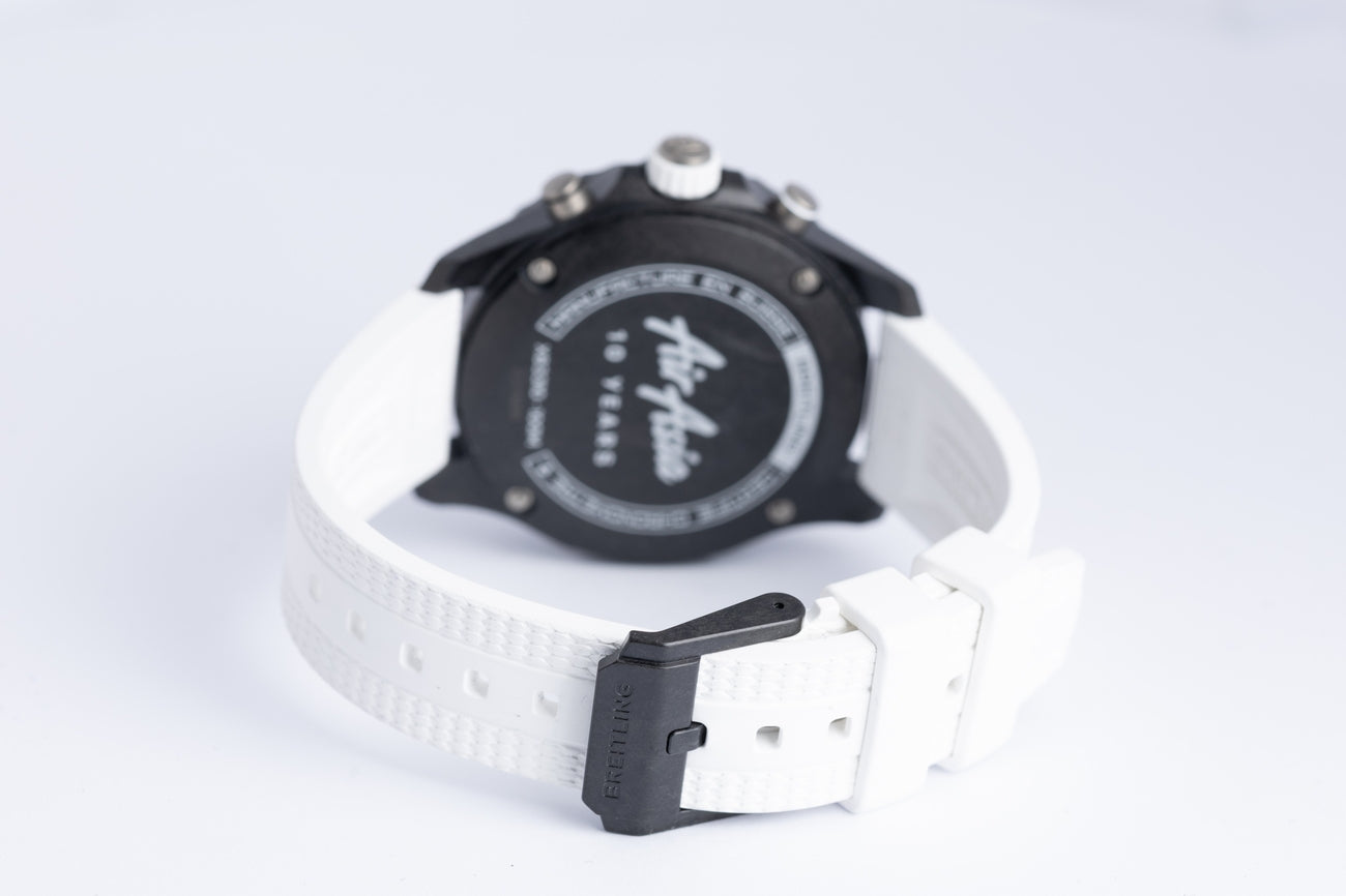 Breitling Endurance Pro 38mm Quarz "Air Asia" Weiß X83310 - Detailansicht 7