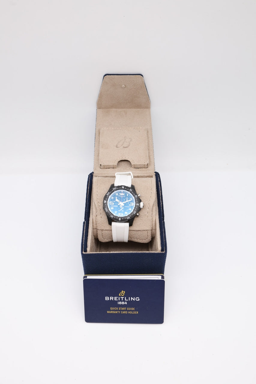 Breitling Endurance Pro 38mm Quarz "Air Asia" Weiß X83310 - Papiere und oder Lieferumfang