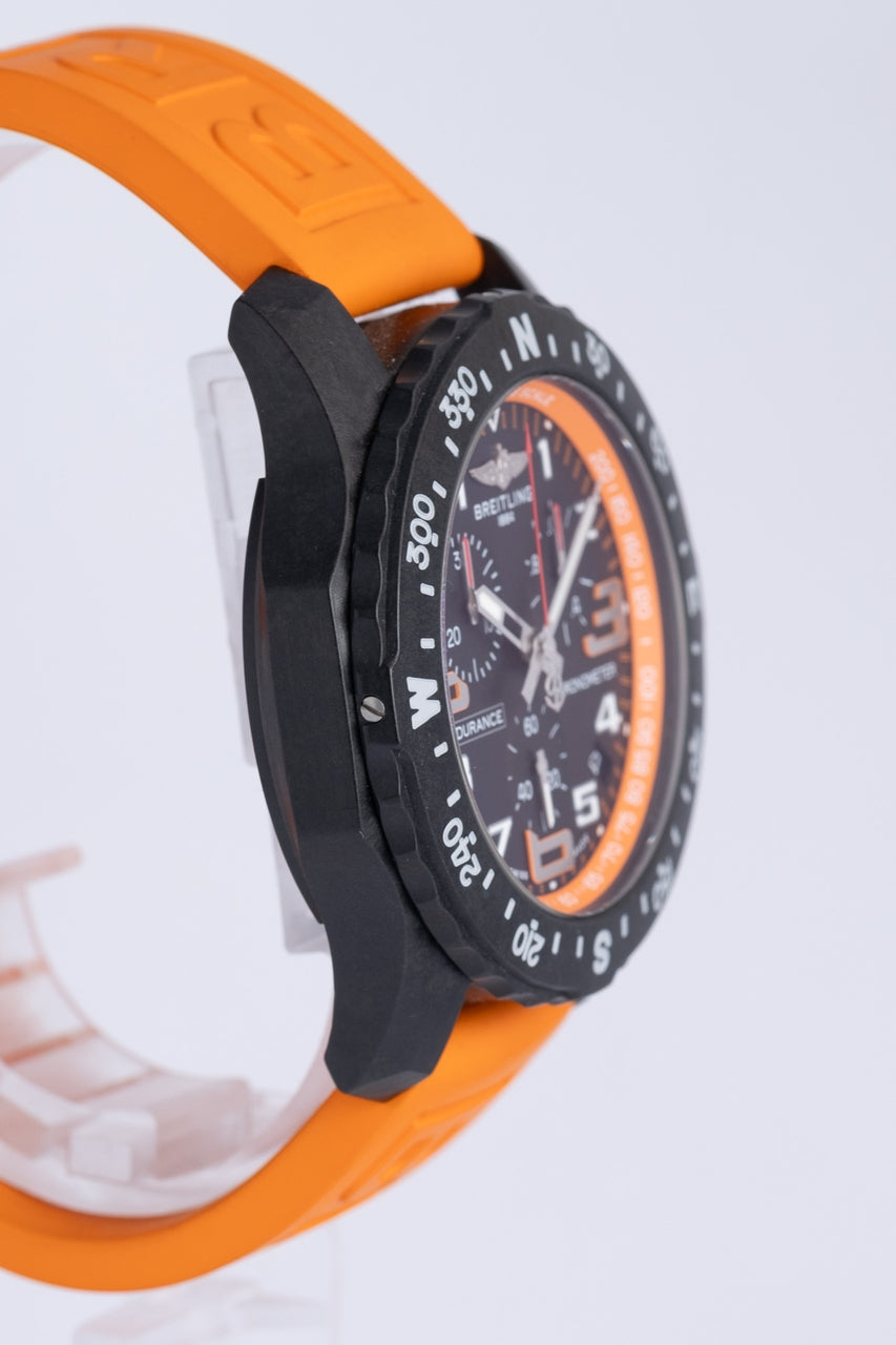 Breitling Endurance Pro Quarz Herrenuhr 44mm Orange X82310 - Detailansicht 2