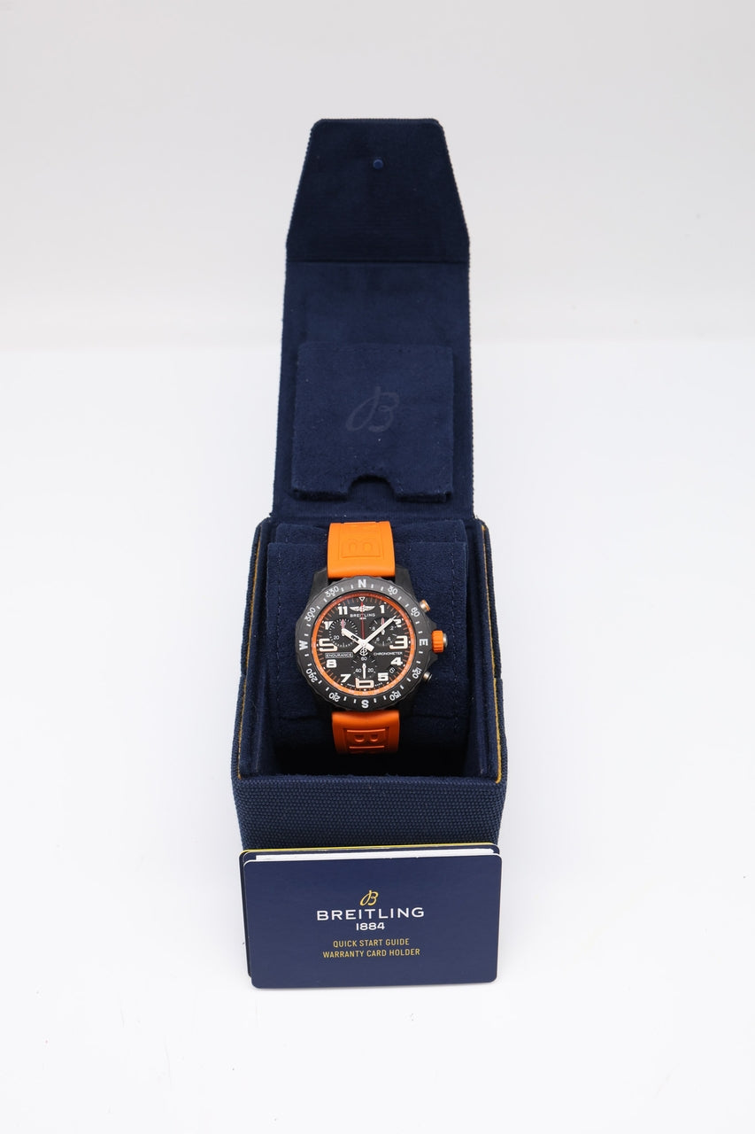 Breitling Endurance Pro Quarz Herrenuhr 44mm Orange X82310 - Papiere und oder Lieferumfang