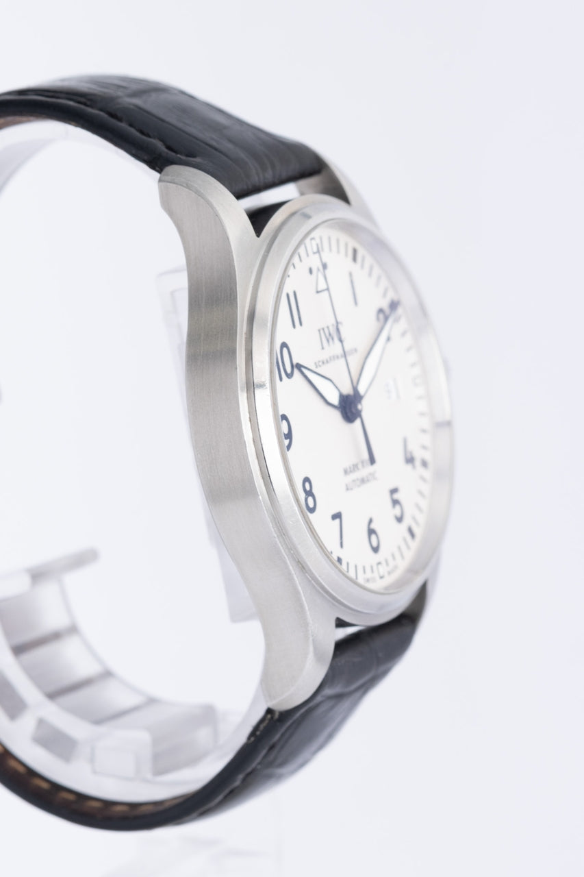 IWC Fliegeruhr Mark XVIII 40mm Automatik Herrenuhr IW327012 - Detailansicht 2