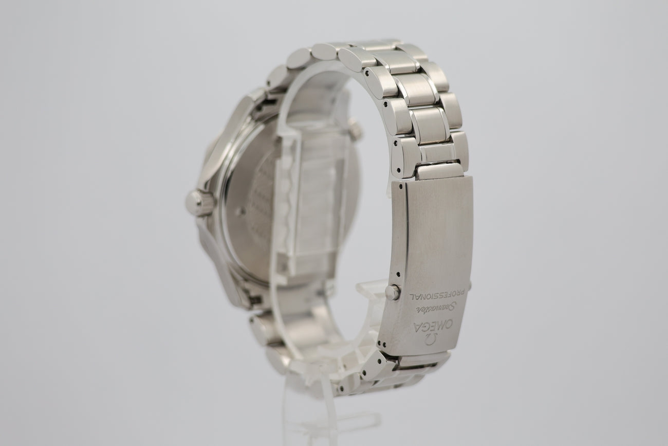 Omega Seamaster Diver 300m Automatik Herrenuhr  22545000 - Detailansicht 2