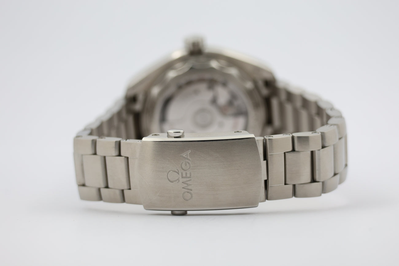 Omega Seamaster Planet Ocean  39,5mm Automatik  21530402004001 - Detailansicht 7