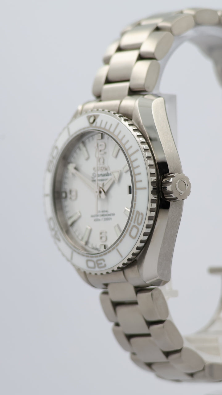 Omega Seamaster Planet Ocean  39,5mm Automatik  21530402004001 - Detailansicht 1