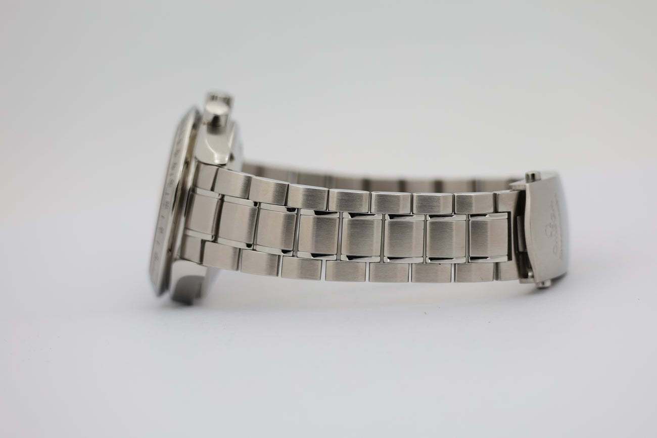 Omega Speedmaster Date 40mm Automatik  32310404002001 - Detailansicht 3