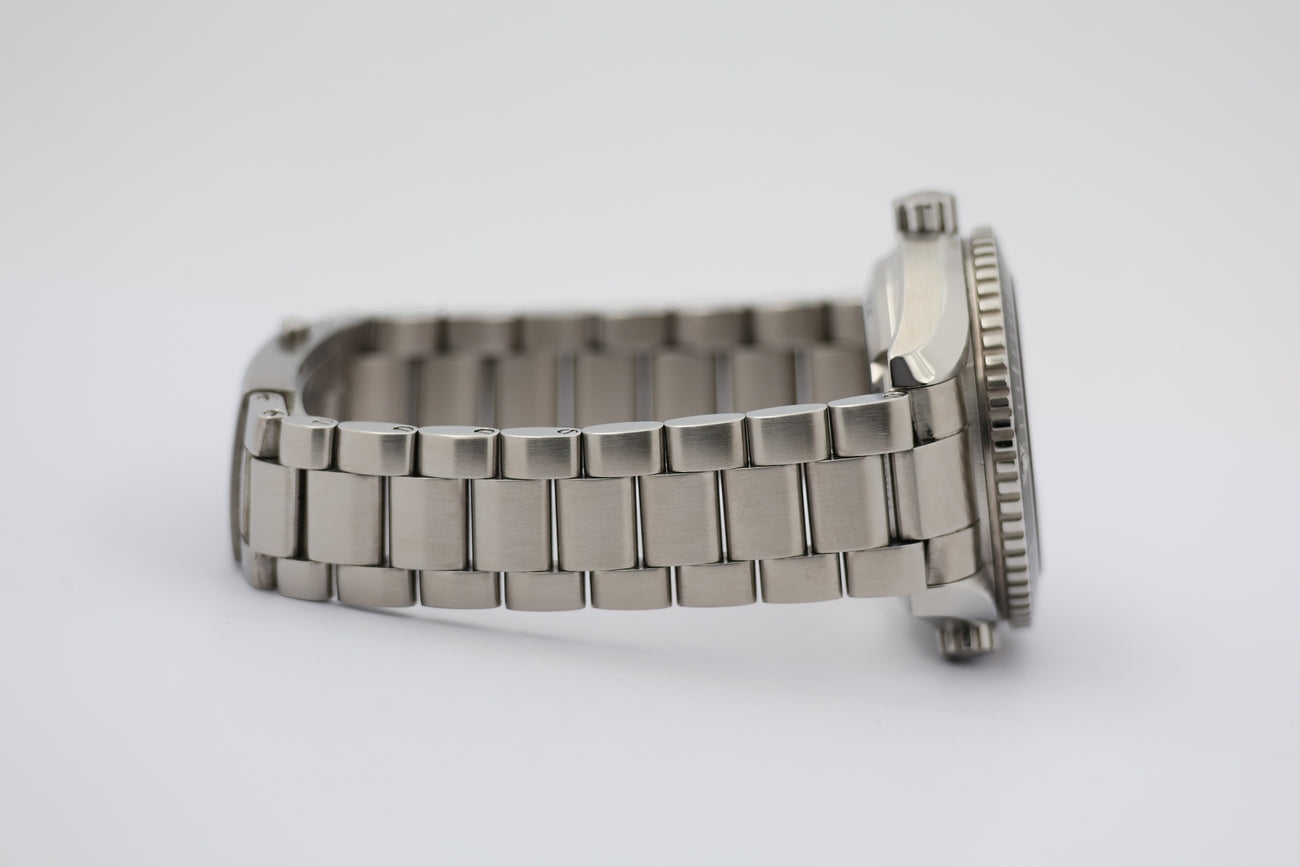 Omega Seamaster Planet Ocean Automatik 42mm 23230422101001 - Detailansicht 4