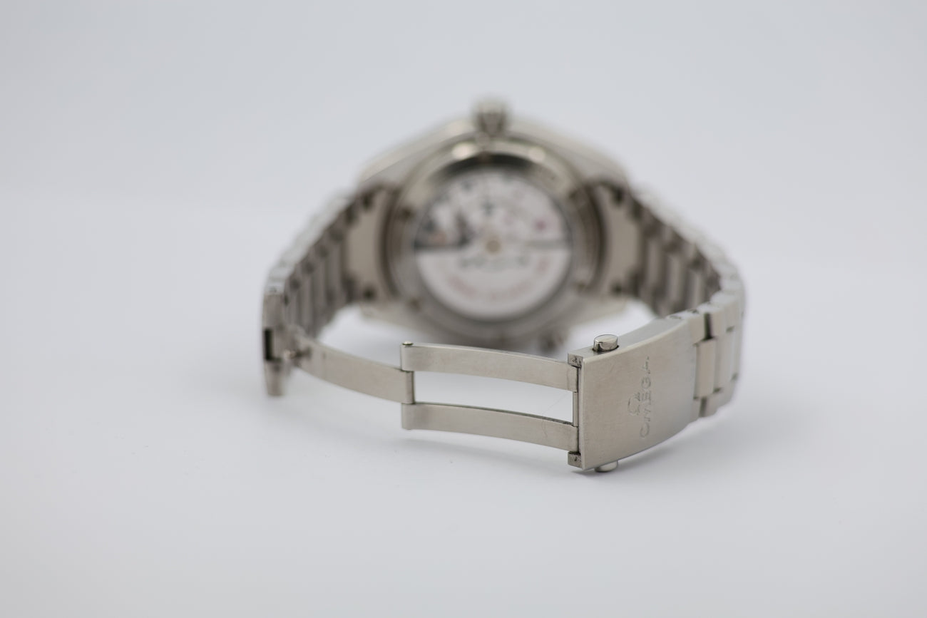 Omega Seamaster Planet Ocean 42mm Automatik Herrenuhr 23230422101002 - Detail view 6
