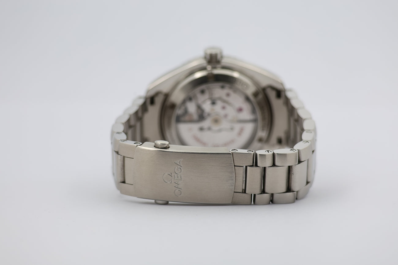 Omega Seamaster Planet Ocean 42mm Automatik Herrenuhr 23230422101002 - Detail view 5