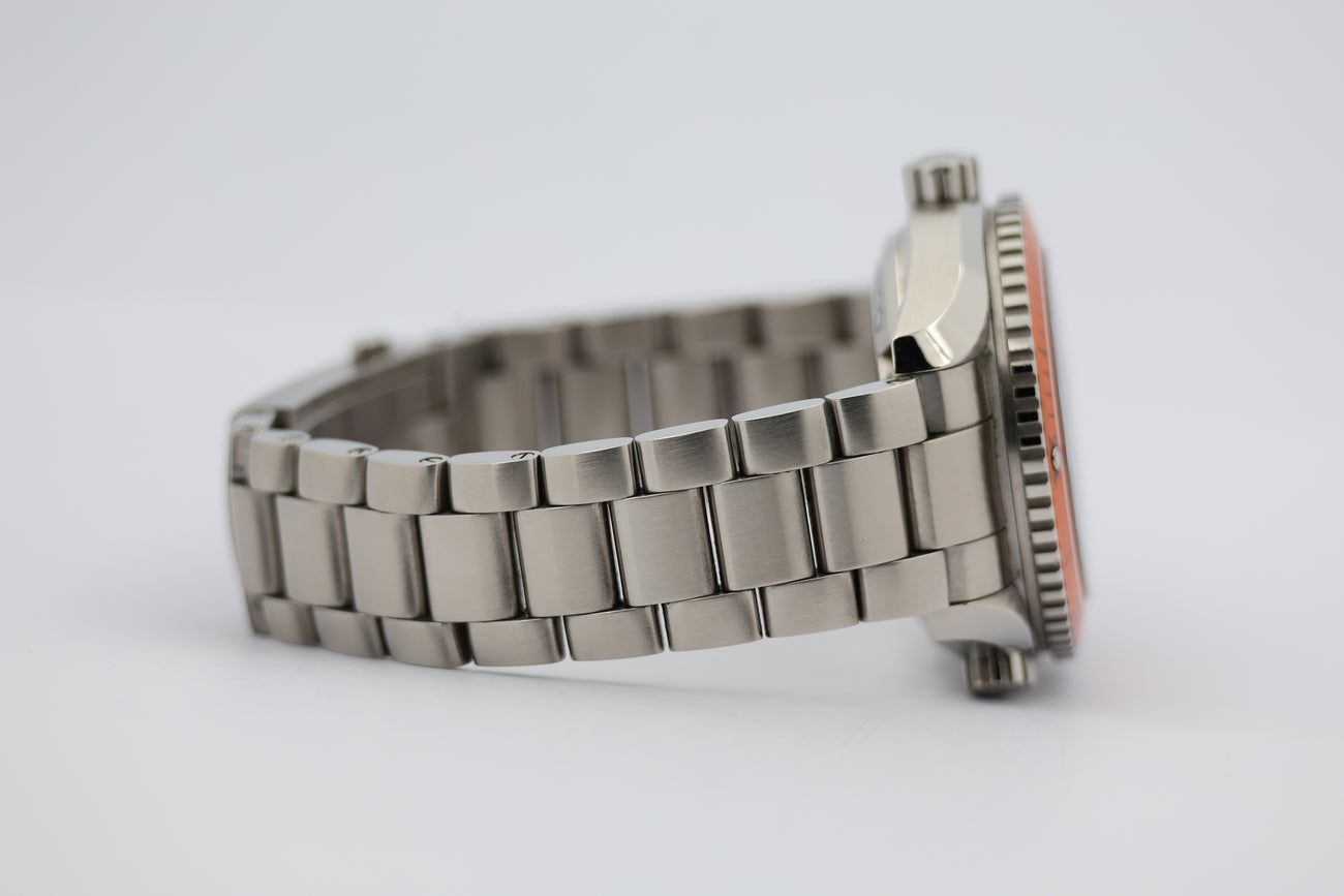 Omega Seamaster Planet Ocean 42mm Automatik Herrenuhr 23230422101002 - Detail view 4