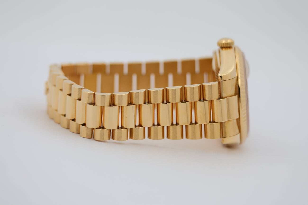 Rolex Day-Date 36 Automatik Herrenuhr Diamond-Dial 118238 - Detail view 4