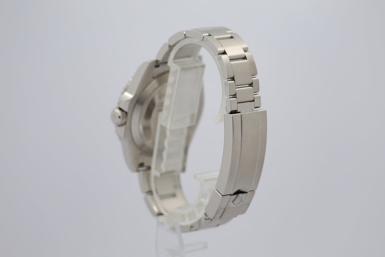 Rolex Submariner (No Date) 40mm Automatik  114060 - Detailansicht 2