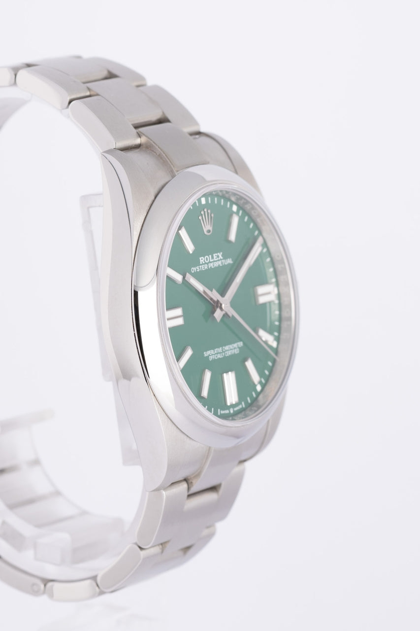 Rolex Oyster Perpetual 41mm Automatik Herrenuhr Grün 124300 - Detailansicht 1
