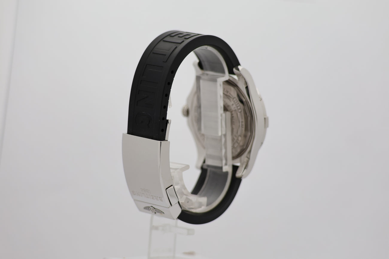 Breitling Avenger II GMT 43mm Automatik Herrenuhr A32390 - Detailansicht 1