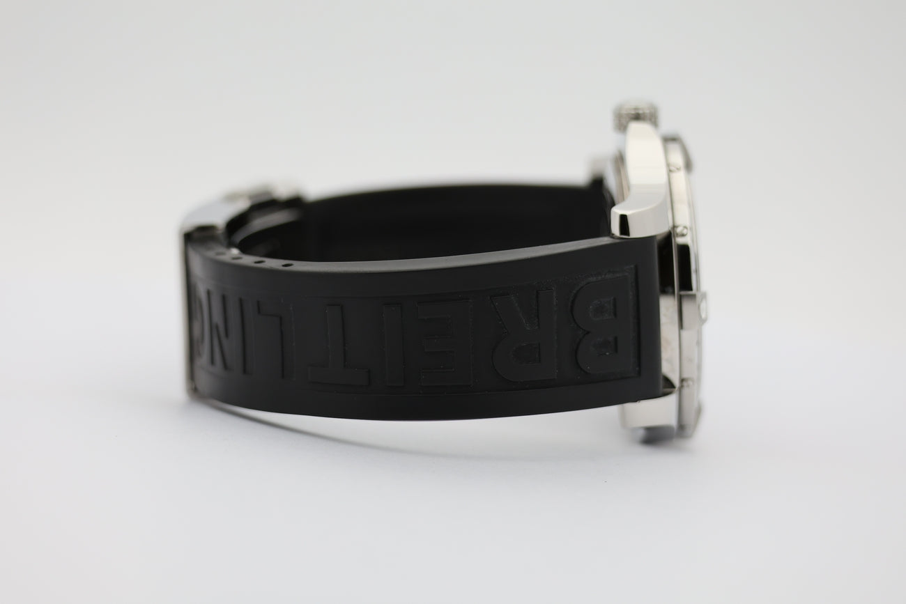 Breitling Avenger II GMT 43mm Automatik Herrenuhr A32390 - Detailansicht 4