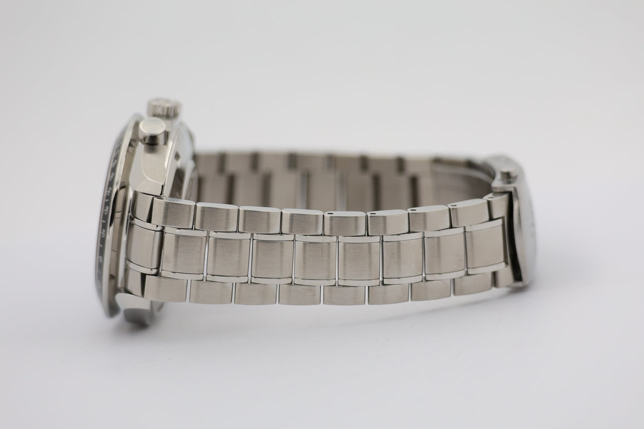 Omega Speedmaster Day Date 40mm Automatik Herrenuhr 32205000 - Detail view 3