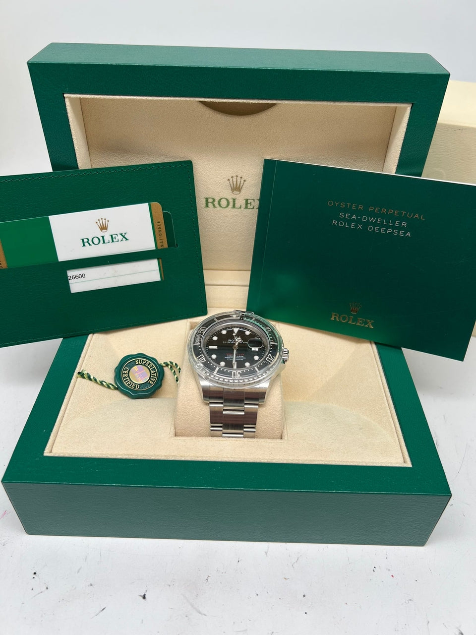Rolex Sea-Dweller Automatik 43mm  126600 - Papers and documentation