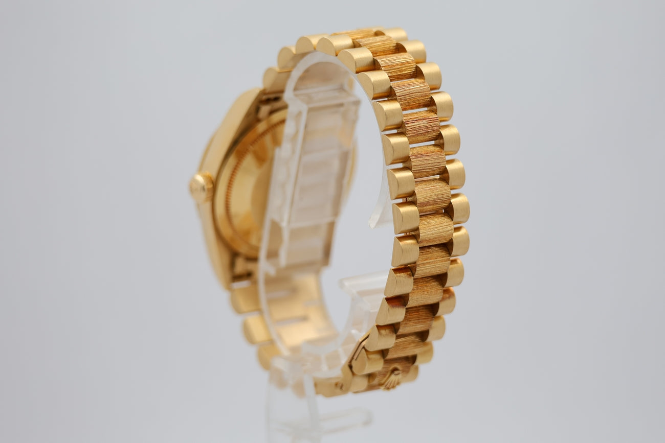 Rolex Day-Date 36 Automatik Herrenuhr Vollgold  18248 - Detailansicht 2