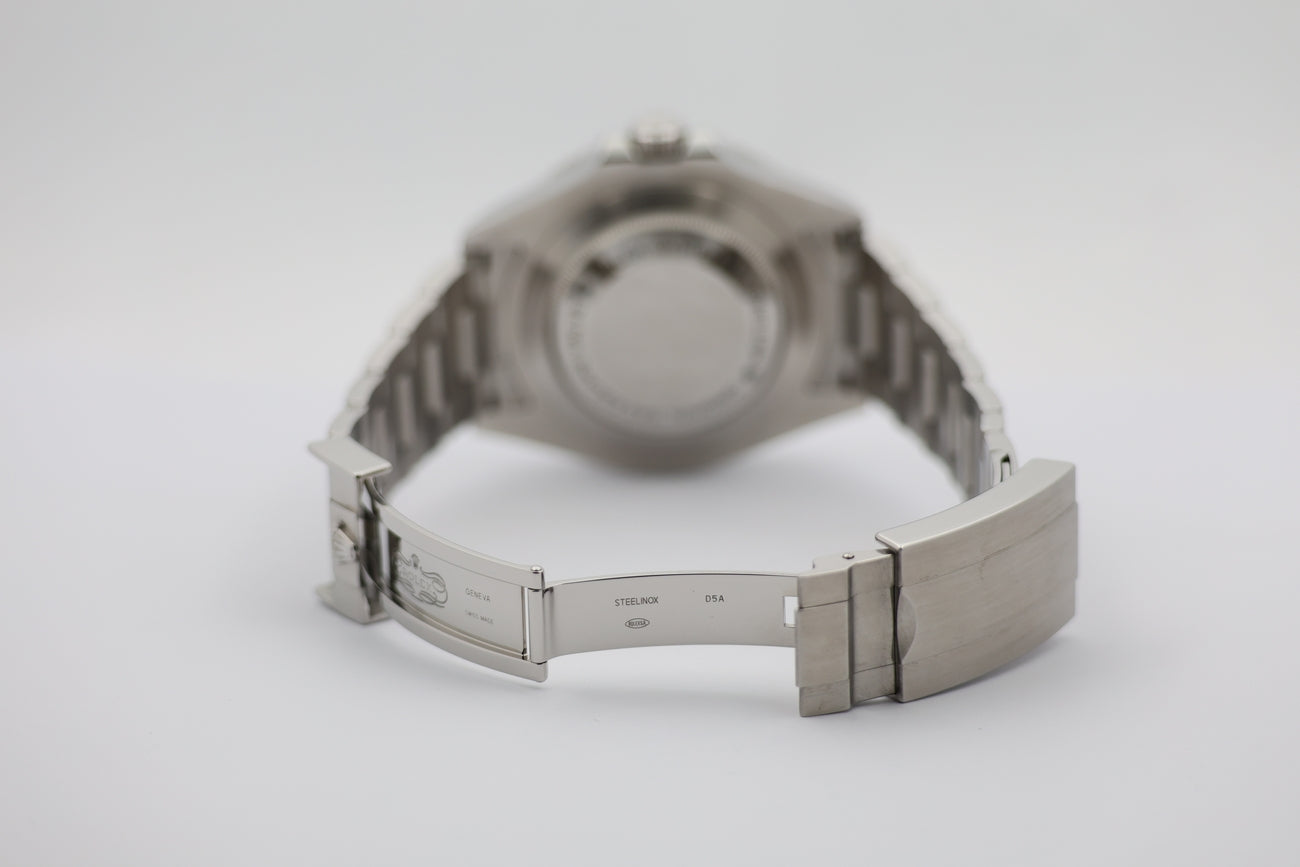 Rolex Sea-Dweller Automatik Red 126600 - Detailansicht 6