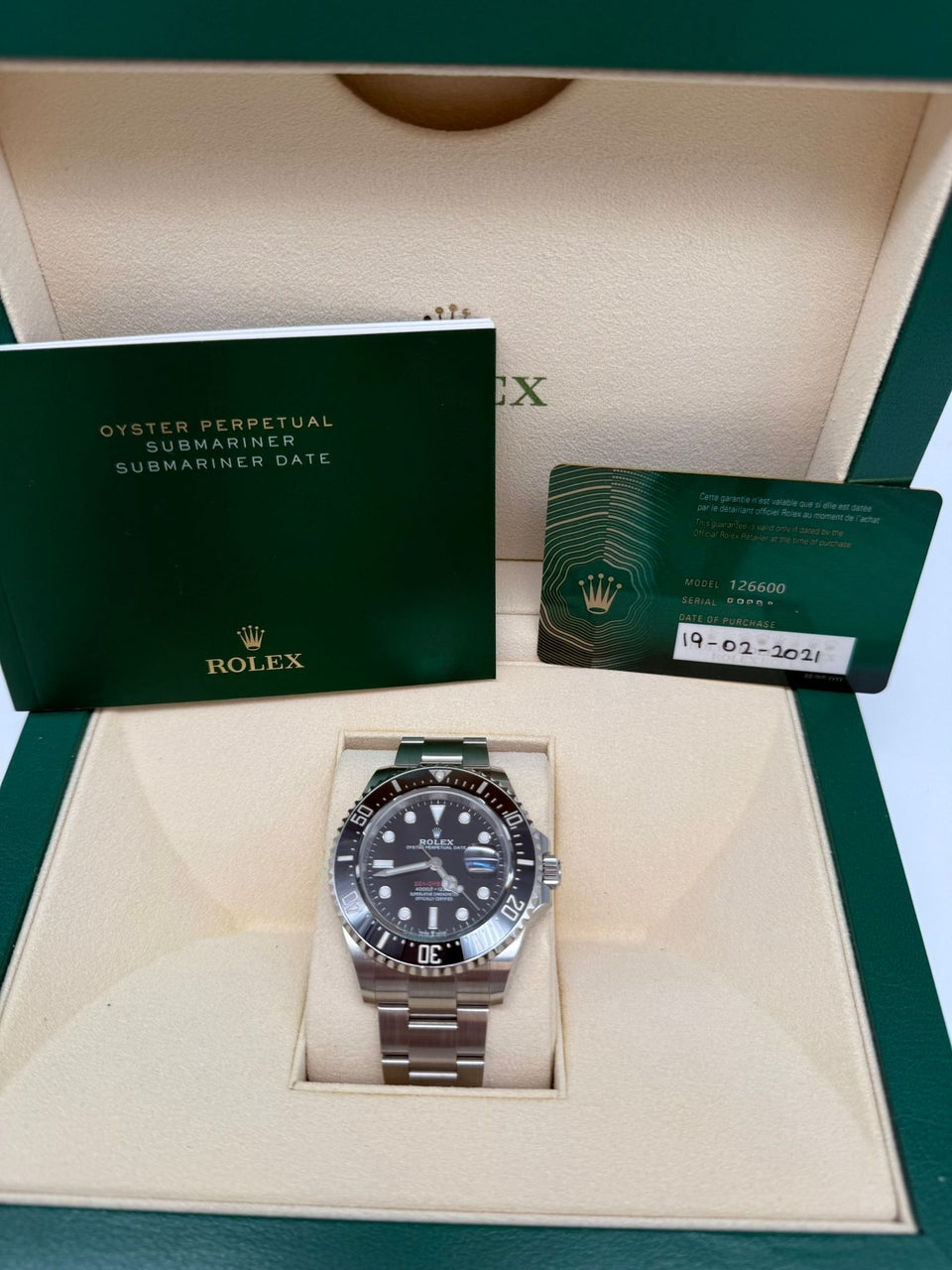 Rolex Sea-Dweller Automatik Red 126600 - Papiere und oder Lieferumfang