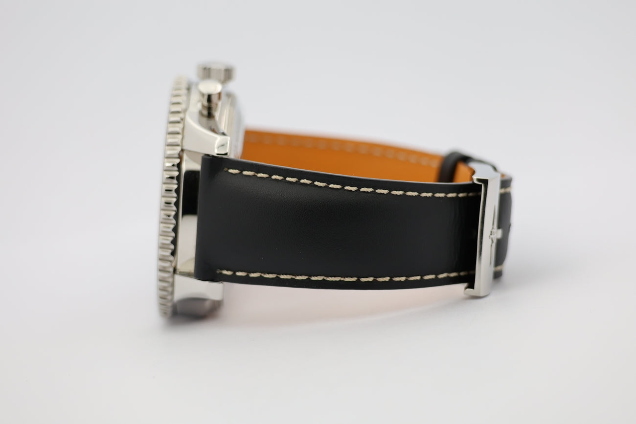 Breitling Navitimer GMT Chronograph 48mm Automatik AB0441 - Detail view 3