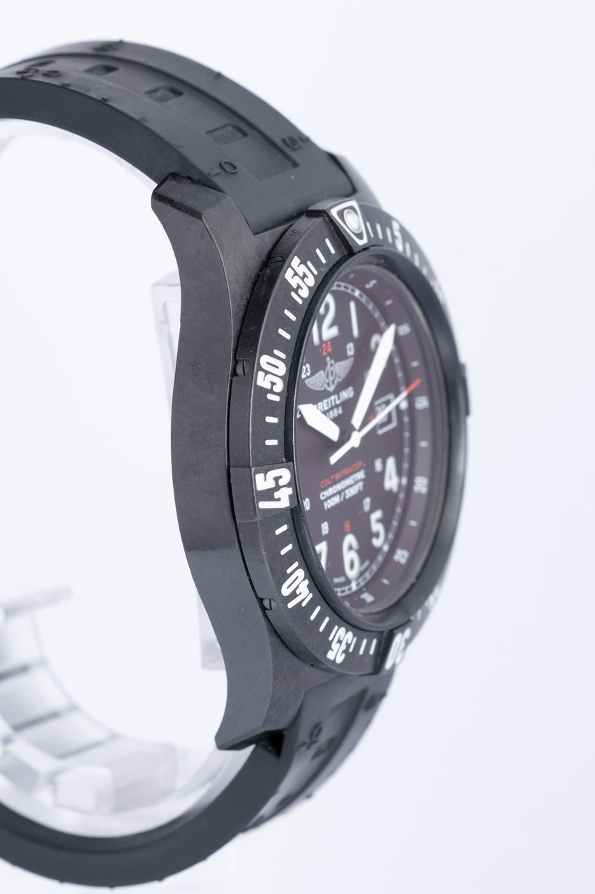 Breitling Colt Skyracer Quarz 45mm Herrenuhr  X74320 - Detailansicht 1