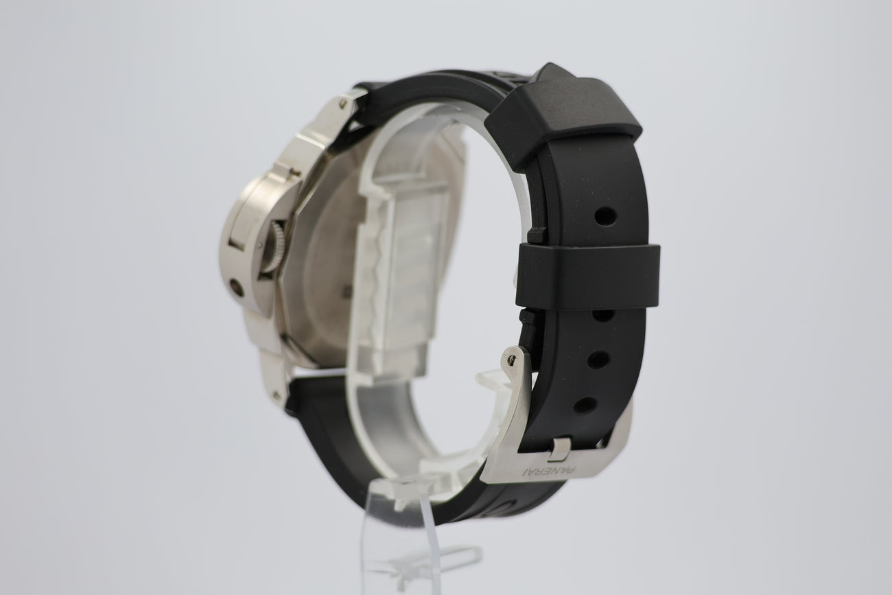 Panerai Luminor Base Logo 44mm Handaufzug  PAM01084 - Detailansicht 2