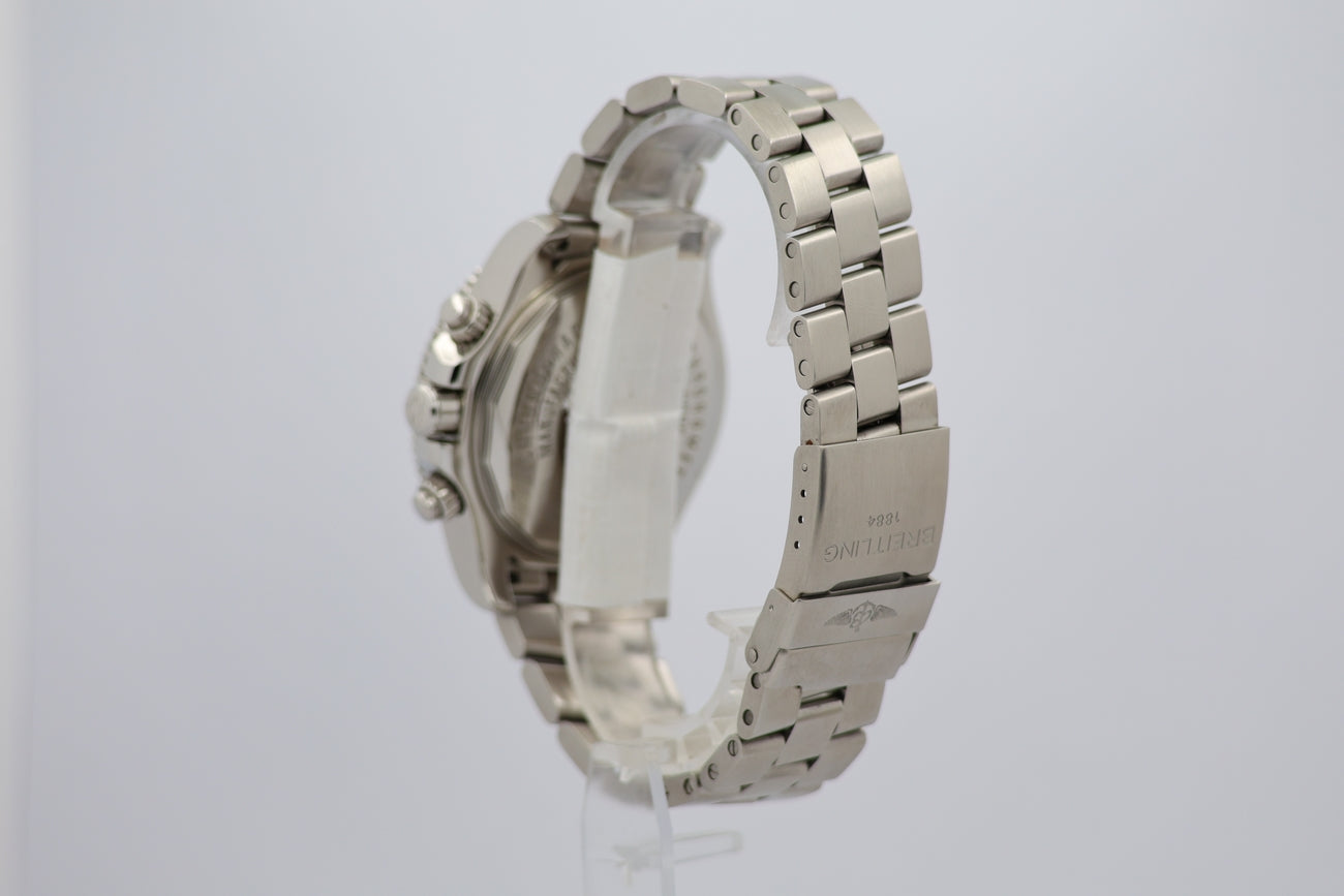 Breitling Superocean Chronograph Steelfish 44mm Automatik  A13341 - Detailansicht 2